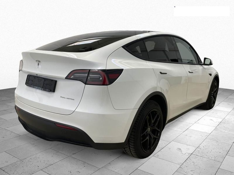 Tesla Model Y Max Range Dual AWD AWD 2023 – снимка 3