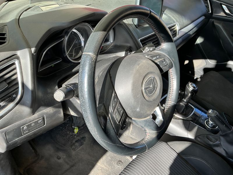 Mazda 3 2.0 Luxury 2015 – снимка 32