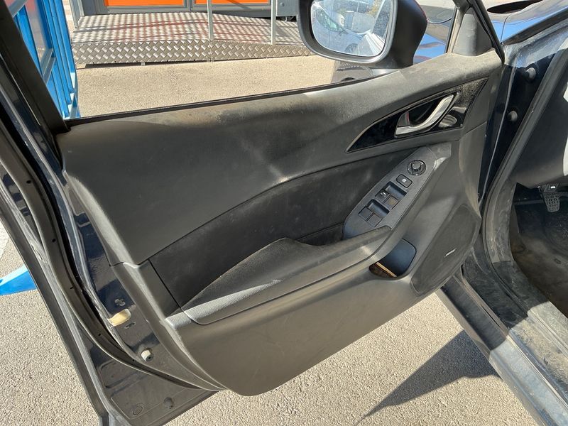 Mazda 3 2.0 Luxury 2015 – снимка 30
