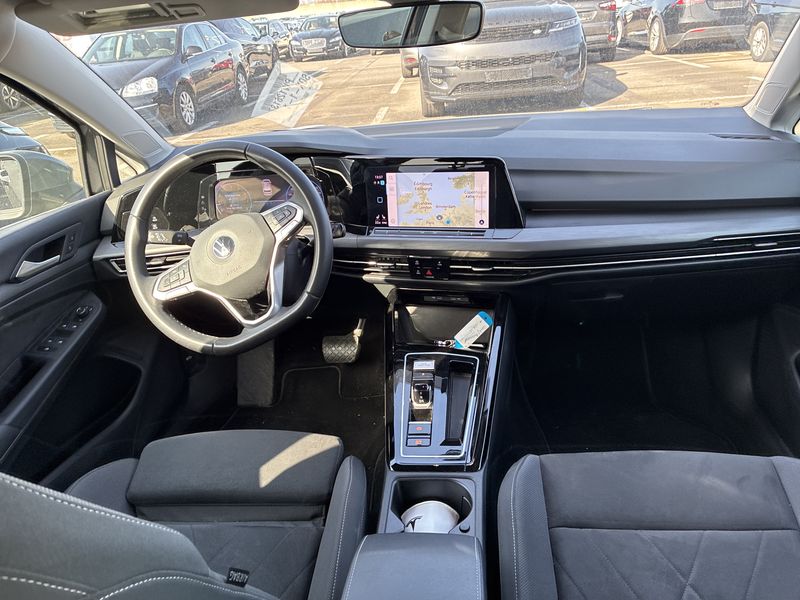 Volkswagen Golf VIII 2.0 TSI Style 2022 – снимка 11