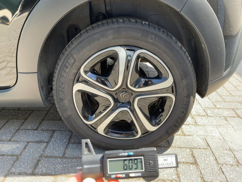 Citroen C3 1.2 PureTech Shine 2022 – снимка 5