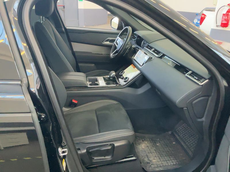 Land Rover Range Rover Velar D200 Mild-Hybrid R-Dynamic 2021 – снимка 16