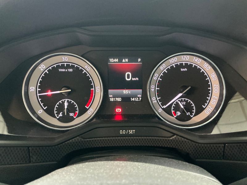Skoda Superb 2.0 TDI SportLine 4x4 2018 – снимка 18