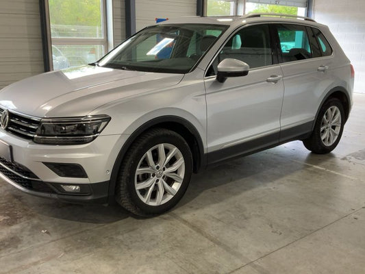 Volkswagen Tiguan 2.0 TDI Carat Exclusive BlueMotion Tech 2018 – снимка 2