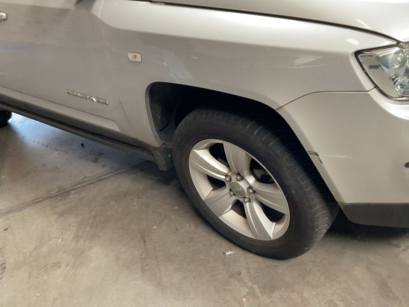Jeep Compass 2.0 Sport 4x2 2012 – снимка 12