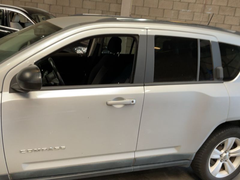 Jeep Compass 2.0 Sport 4x2 2012 – снимка 4