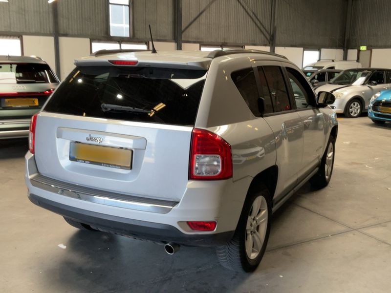 Jeep Compass 2.0 Sport 4x2 2012 – снимка 8