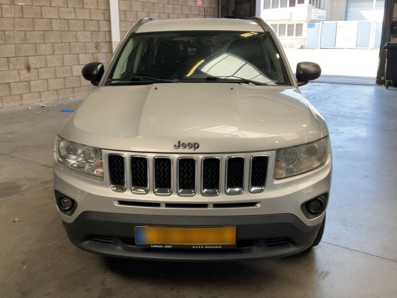 Jeep Compass 2.0 Sport 4x2 2012 – снимка 14