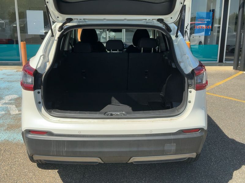 Nissan Qashqai 1.6 dCi Tekna + 2018 – снимка 15