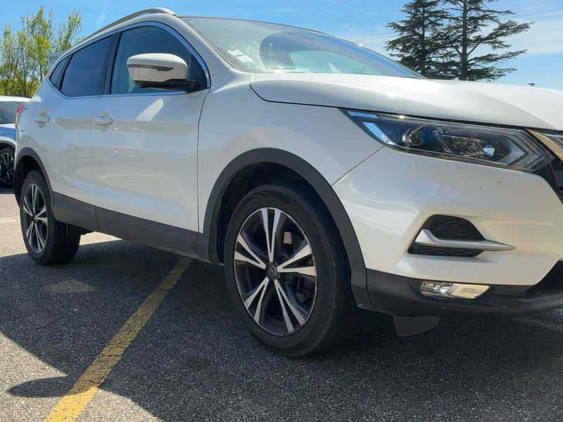 Nissan Qashqai 1.6 dCi Tekna + 2018 – снимка 12