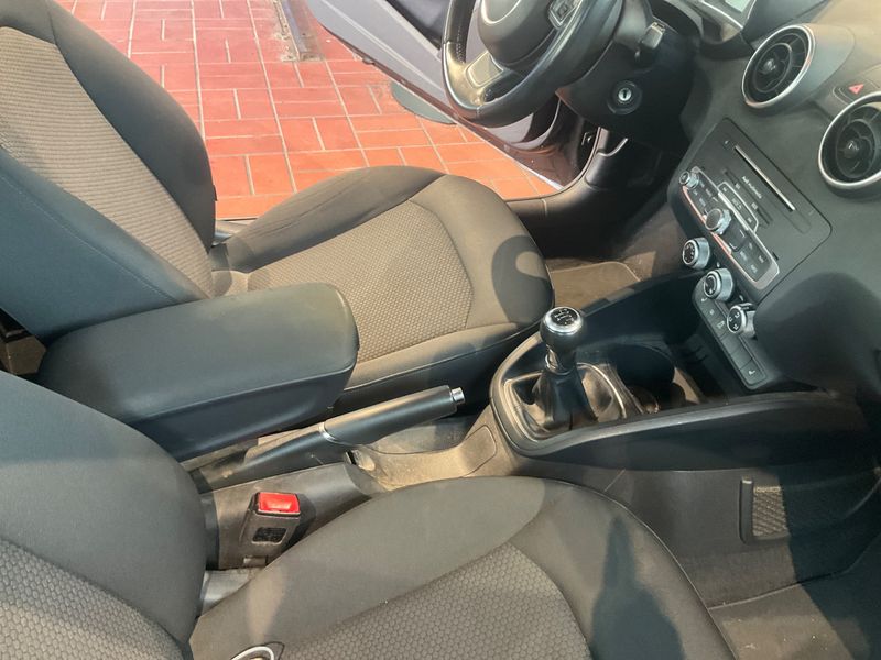 Audi A1 1.4 TDI 2015 – снимка 33