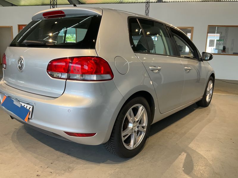 Volkswagen Golf VI 1.6 TDI Comfortline 2010 – снимка 2