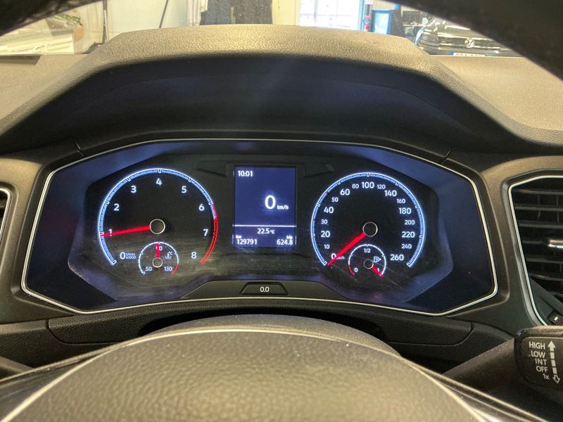 Volkswagen T-Roc 1.0 TSI Style 2018 – снимка 19