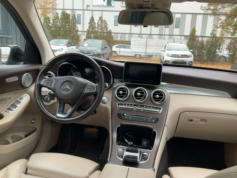 Mercedes-Benz GLC-Klasse GLC 220 4Matic Exclusive 2018 – снимка 17