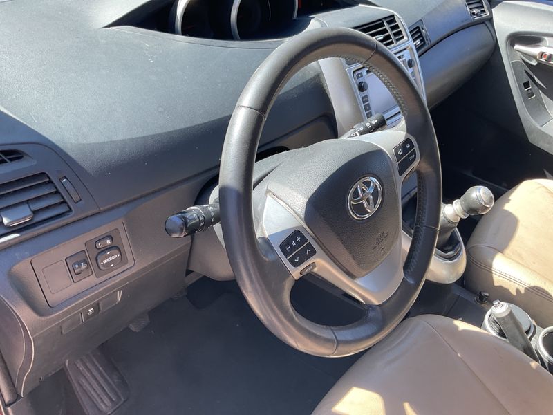 Toyota Verso 1.6 2012 – снимка 55