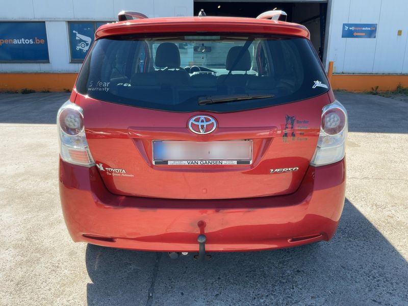 Toyota Verso 1.6 2012 – снимка 7