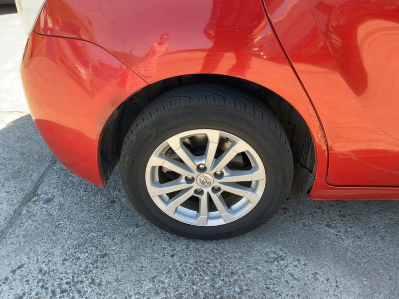 Toyota Verso 1.6 2012 – снимка 9
