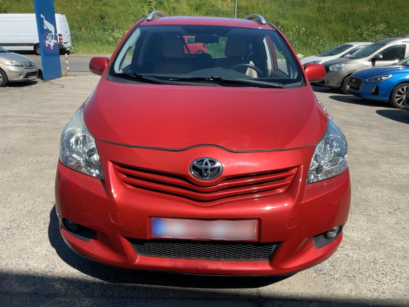 Toyota Verso 1.6 2012 – снимка 14