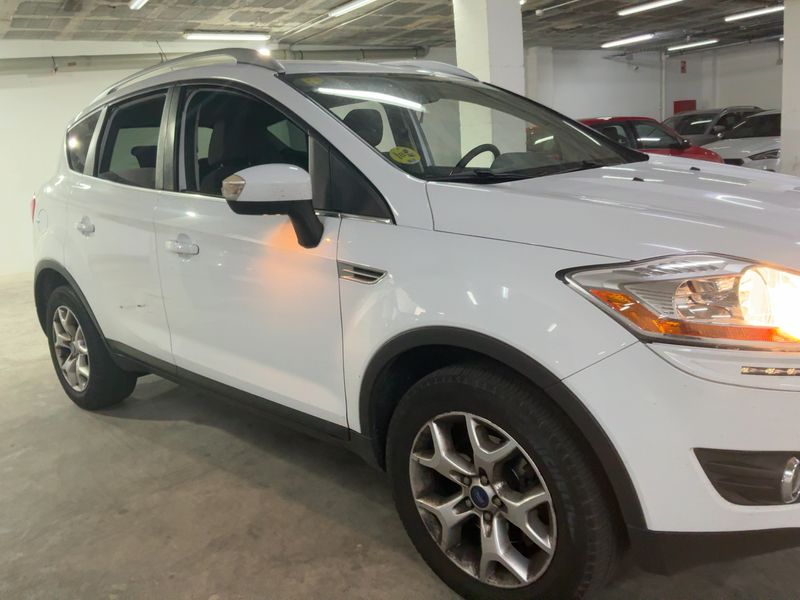 Ford Kuga 2.0 TDCi Trend 2011 – снимка 12