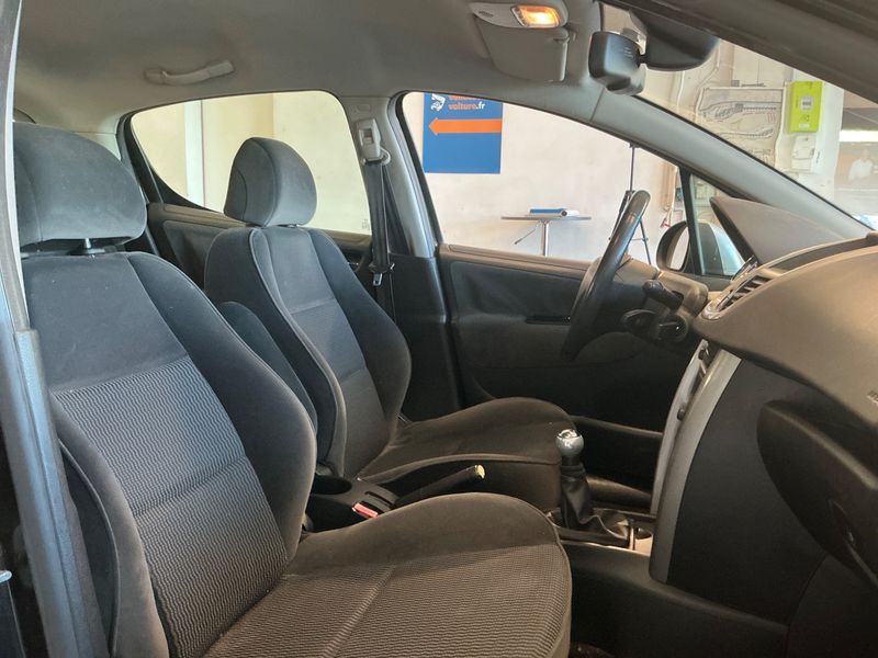 Peugeot 207 1.6 HDi Premium Pack 2007 – снимка 3
