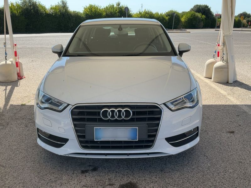 Audi A3 Sportback 1.6 TDI Ambition 2015 – снимка на щета 14