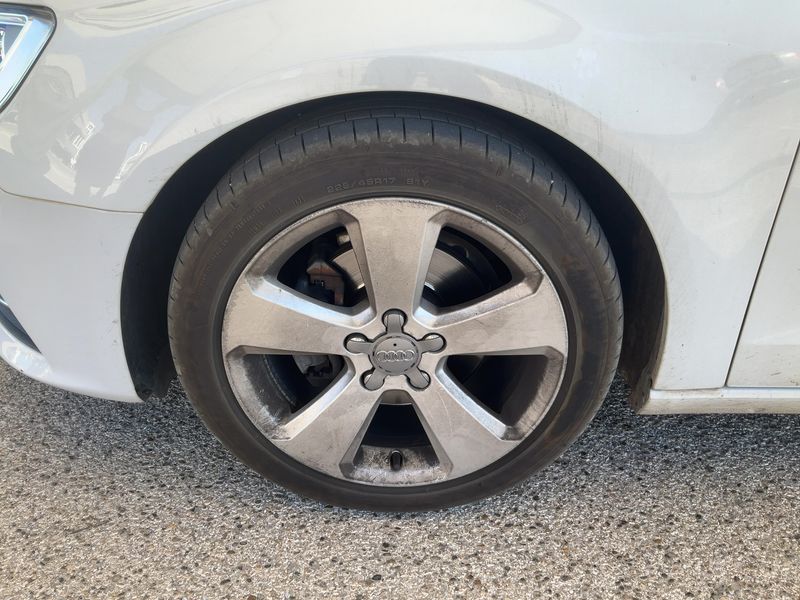 Audi A3 Sportback 1.6 TDI Ambition 2015 – снимка 3