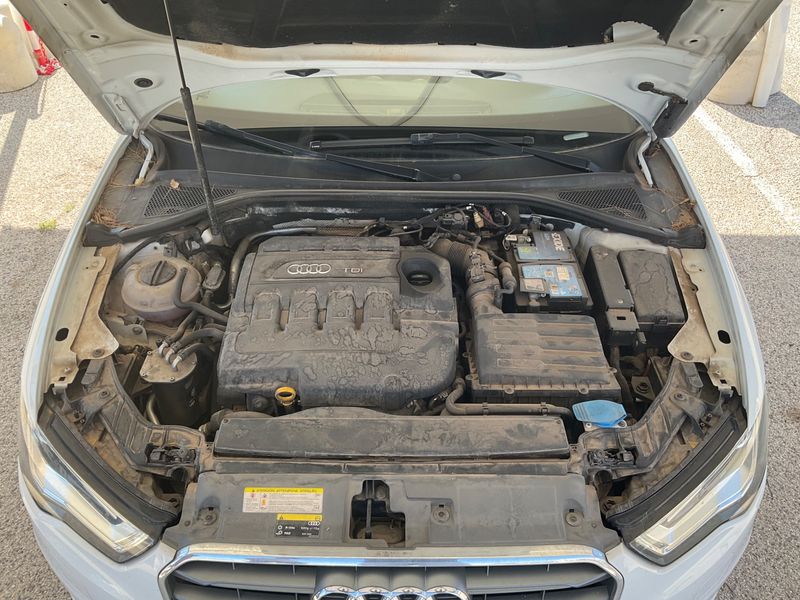 Audi A3 Sportback 1.6 TDI Ambition 2015 – снимка 24