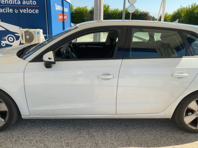 Audi A3 Sportback 1.6 TDI Ambition 2015 – снимка на щета 4