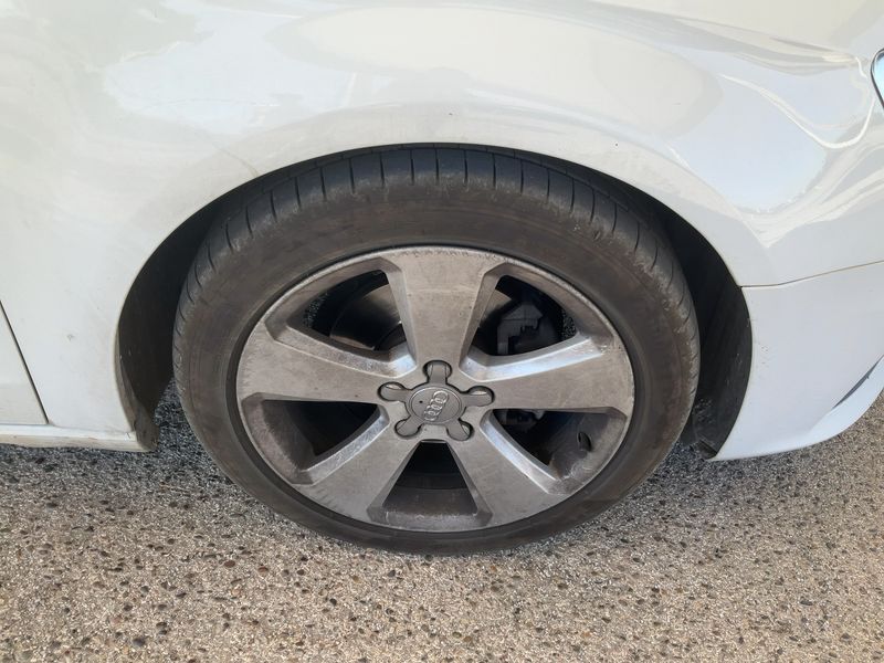 Audi A3 Sportback 1.6 TDI Ambition 2015 – снимка 11