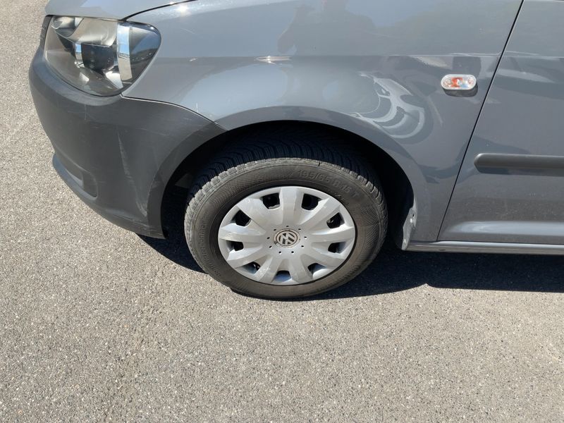 Volkswagen Caddy 1.6 TDI Maxi Startline 2013 – снимка 3