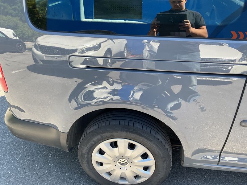 Volkswagen Caddy 1.6 TDI Maxi Startline 2013 – снимка 23