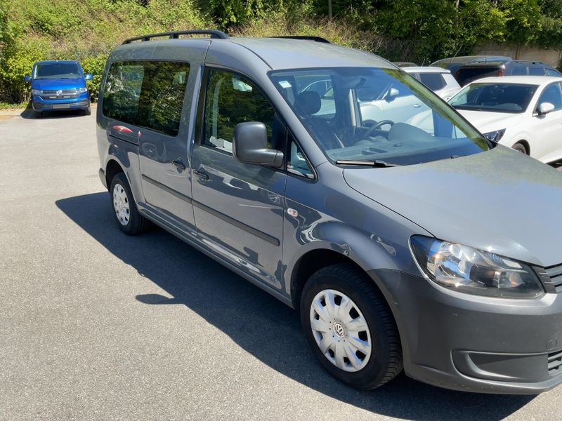 Volkswagen Caddy 1.6 TDI Maxi Startline 2013 – снимка 12