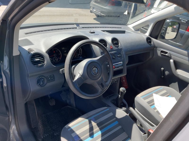 Volkswagen Caddy 1.6 TDI Maxi Startline 2013 – снимка 17
