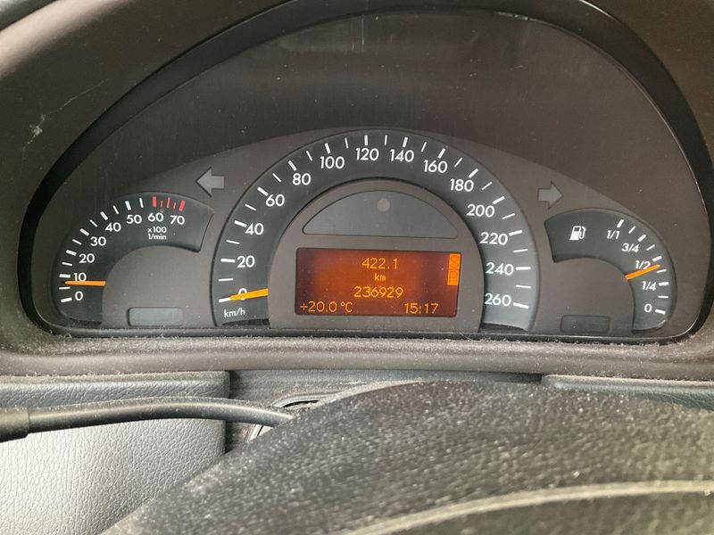 Mercedes-Benz C-Klasse C 180 Kompressor Classic 2003 – снимка 4