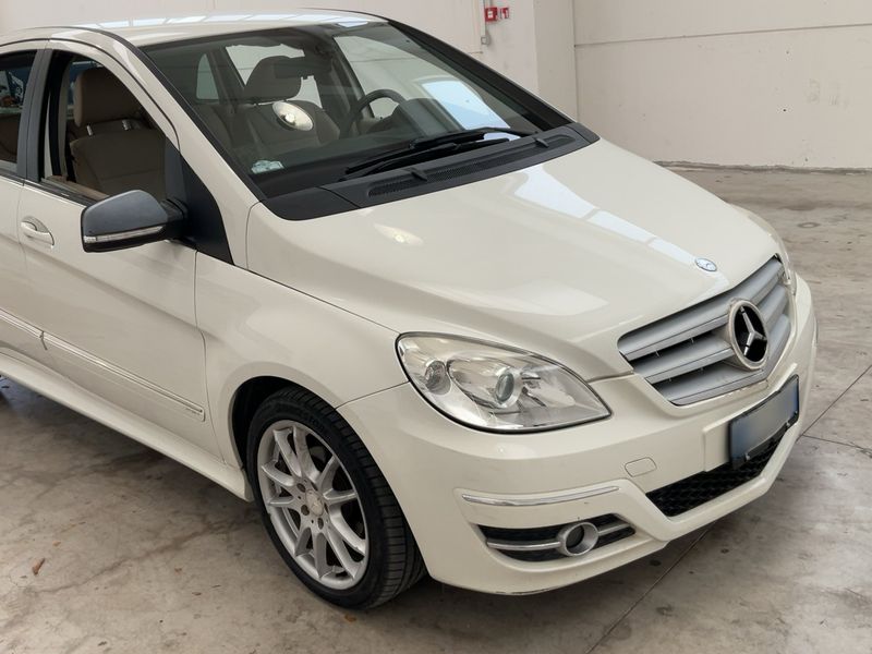 Mercedes-Benz B-Klasse B 160 2010 – снимка 12