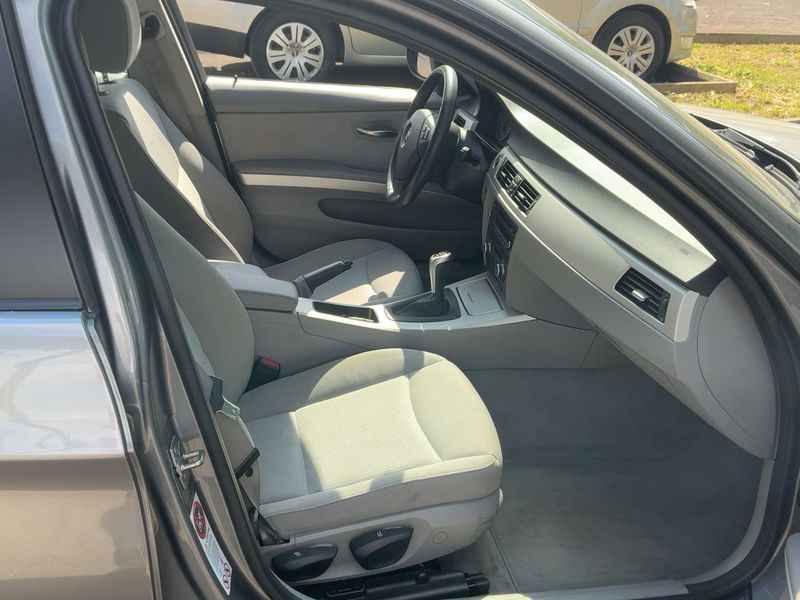 BMW 3er 316d 2011 – снимка 16