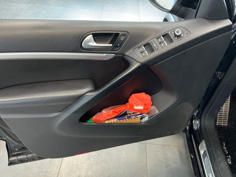 Volkswagen Tiguan 2.0 TDI CityScape 4Motion BlueMotion Tech 2014 – снимка 33