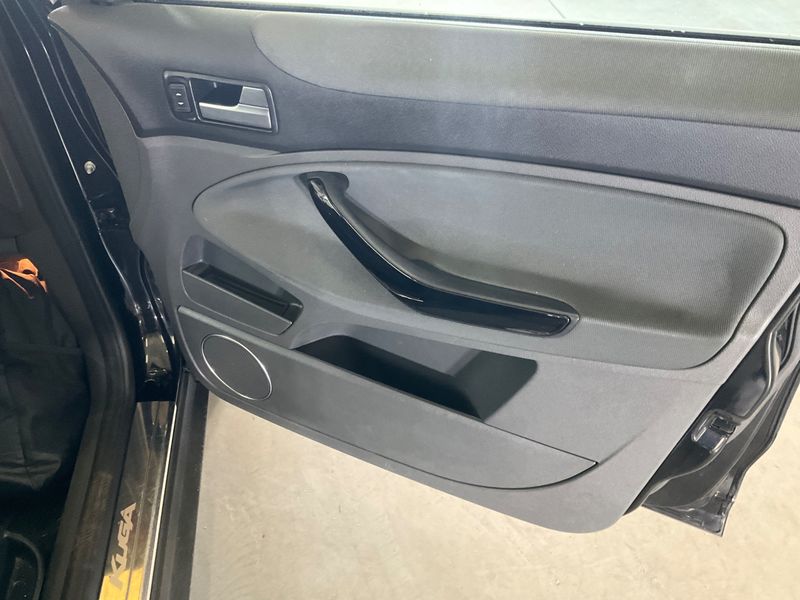 Ford Kuga 2.0 TDCi Titanium 2011 – снимка 24