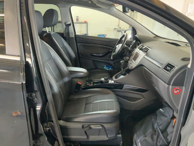 Ford Kuga 2.0 TDCi Titanium 2011 – снимка 16