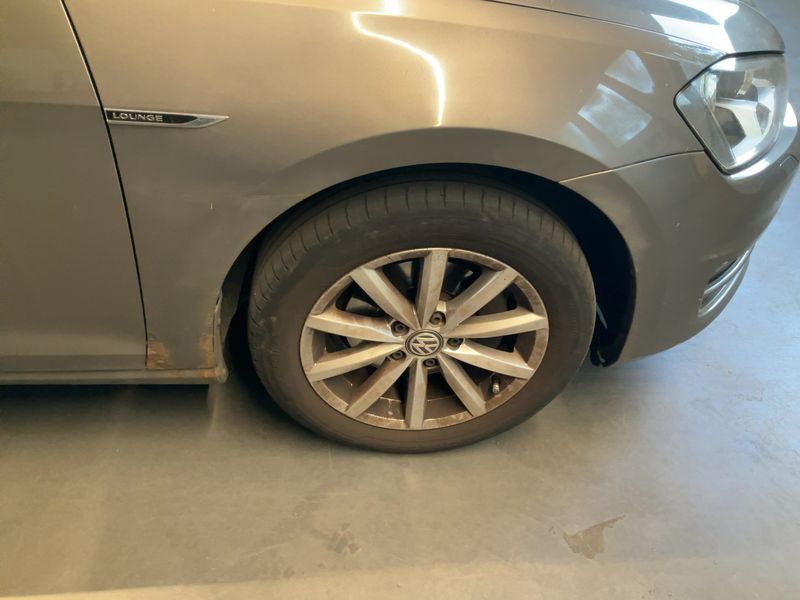 Volkswagen Golf VII 1.2 TSI Lounge BlueMotion Tech 2015 – снимка 11
