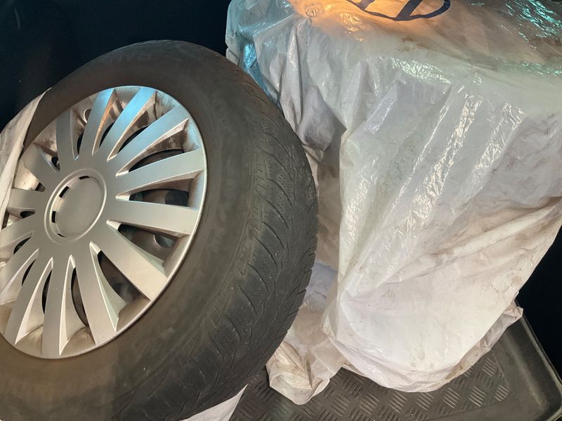 Volkswagen Golf VII 1.2 TSI Lounge BlueMotion Tech 2015 – снимка 15