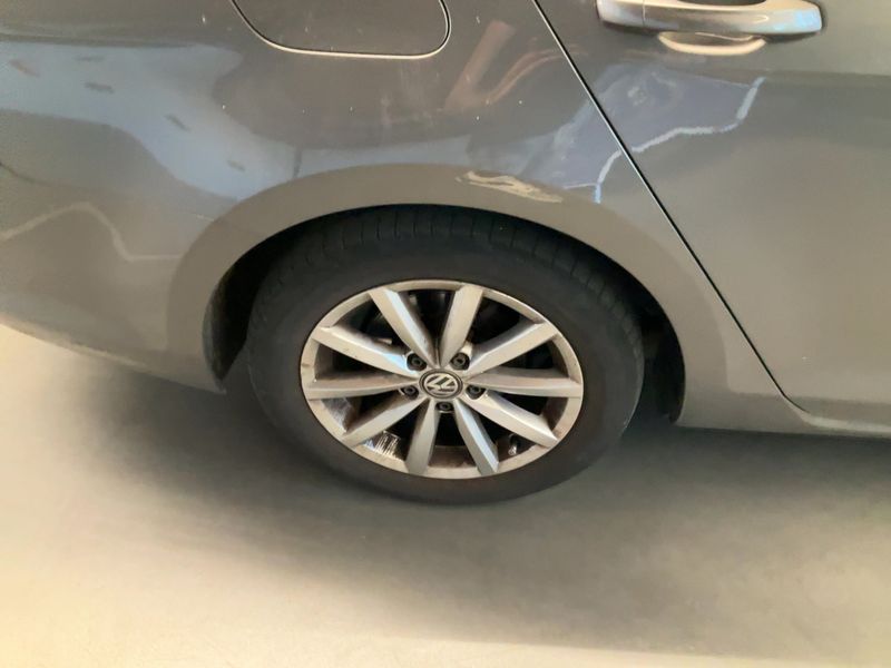 Volkswagen Golf VII 1.2 TSI Lounge BlueMotion Tech 2015 – снимка 9