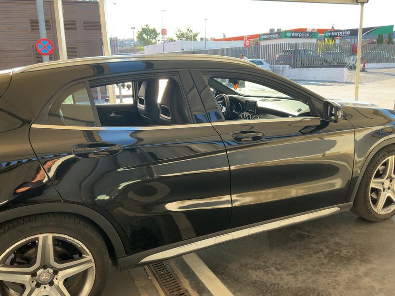 Mercedes-Benz GLA-Klasse GLA 200 d AMG Line 2015 – снимка 10