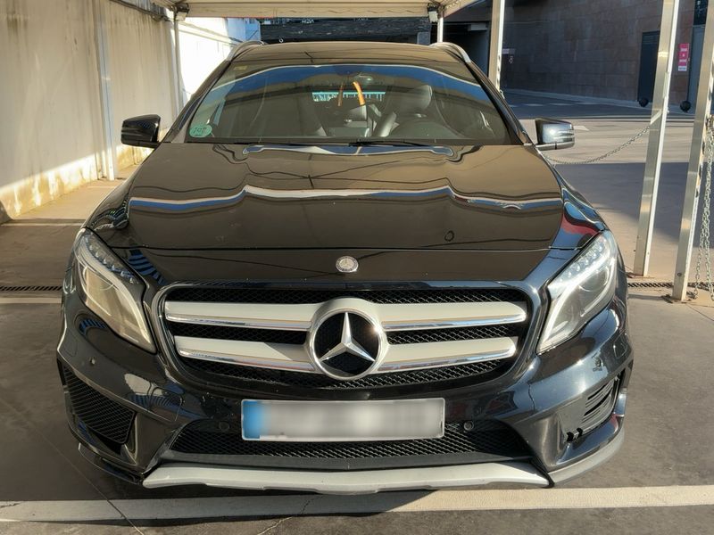 Mercedes-Benz GLA-Klasse GLA 200 d AMG Line 2015 – снимка 14