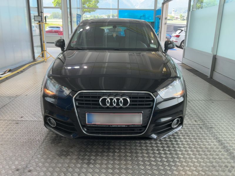 Audi A1 Sportback 1.6 TDI Ambition 2014 – снимка 14