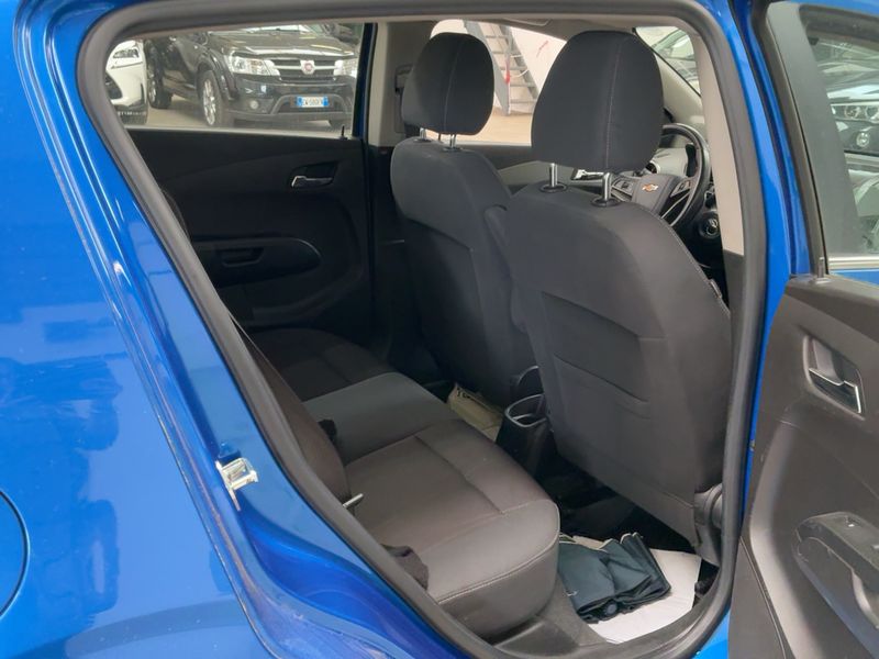 Chevrolet Aveo 1.2 LT 2011 – снимка 19