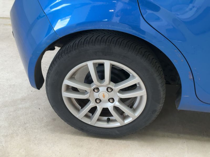 Chevrolet Aveo 1.2 LT 2011 – снимка 9