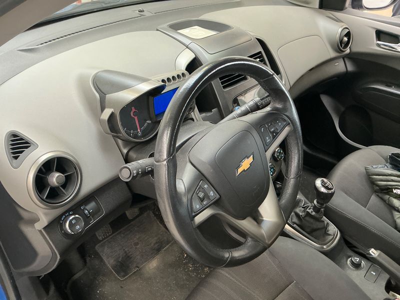 Chevrolet Aveo 1.2 LT 2011 – снимка 23