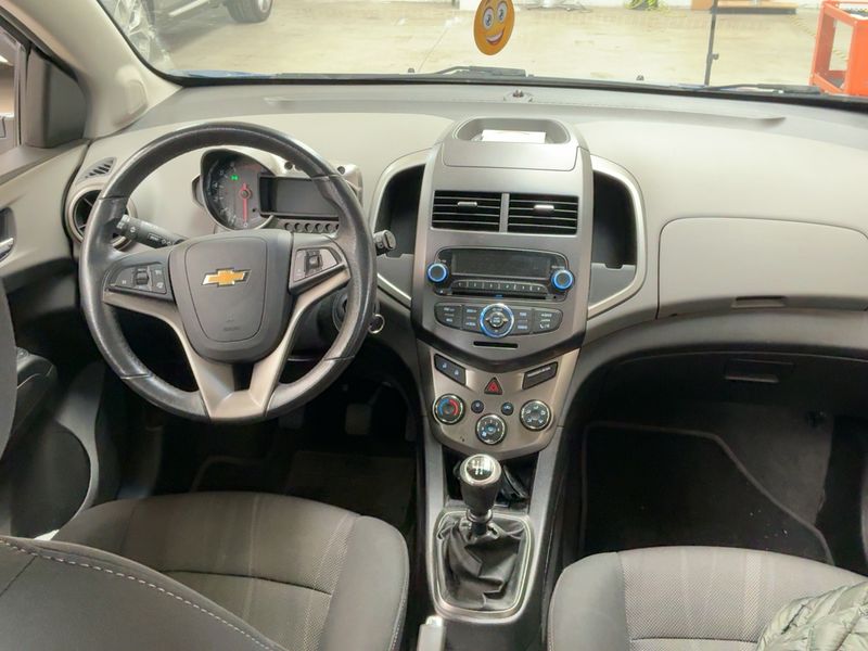 Chevrolet Aveo 1.2 LT 2011 – снимка 17