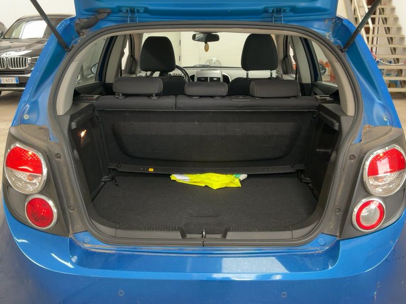 Chevrolet Aveo 1.2 LT 2011 – снимка 15